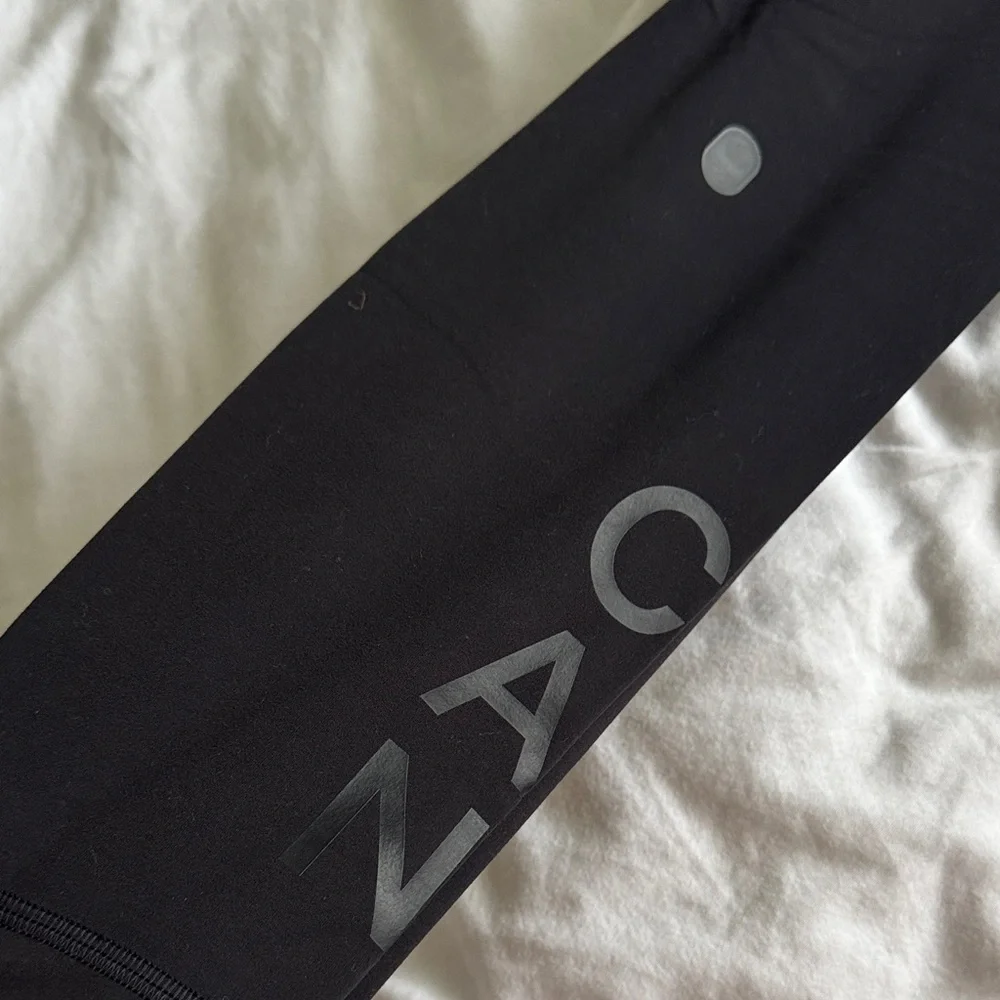 ๐ค๐จ๐ฆ 1 Lululemon Align HR Pant Team Canada Olympic Team - Black - Picture 8 of 8